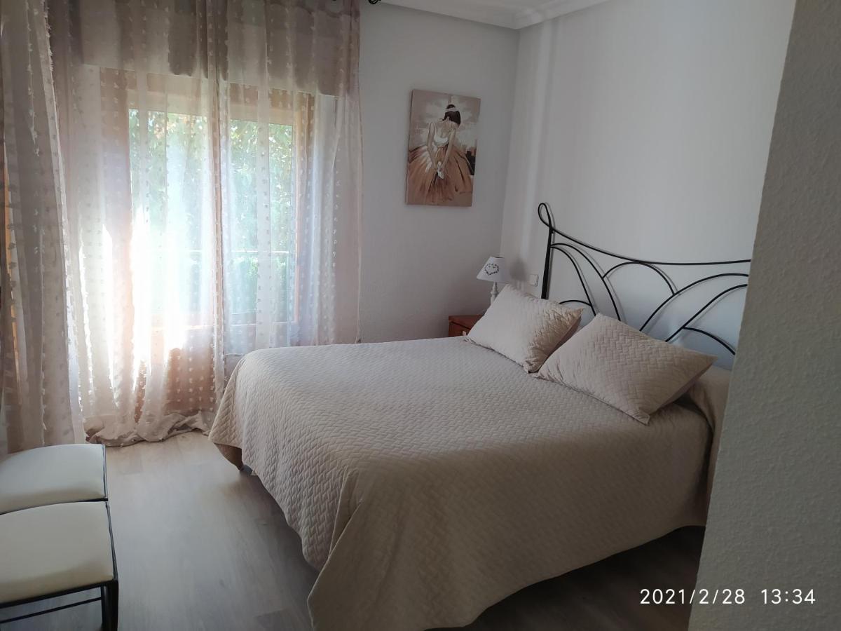 Apartamento Dacosta Пласенсия Екстериор снимка